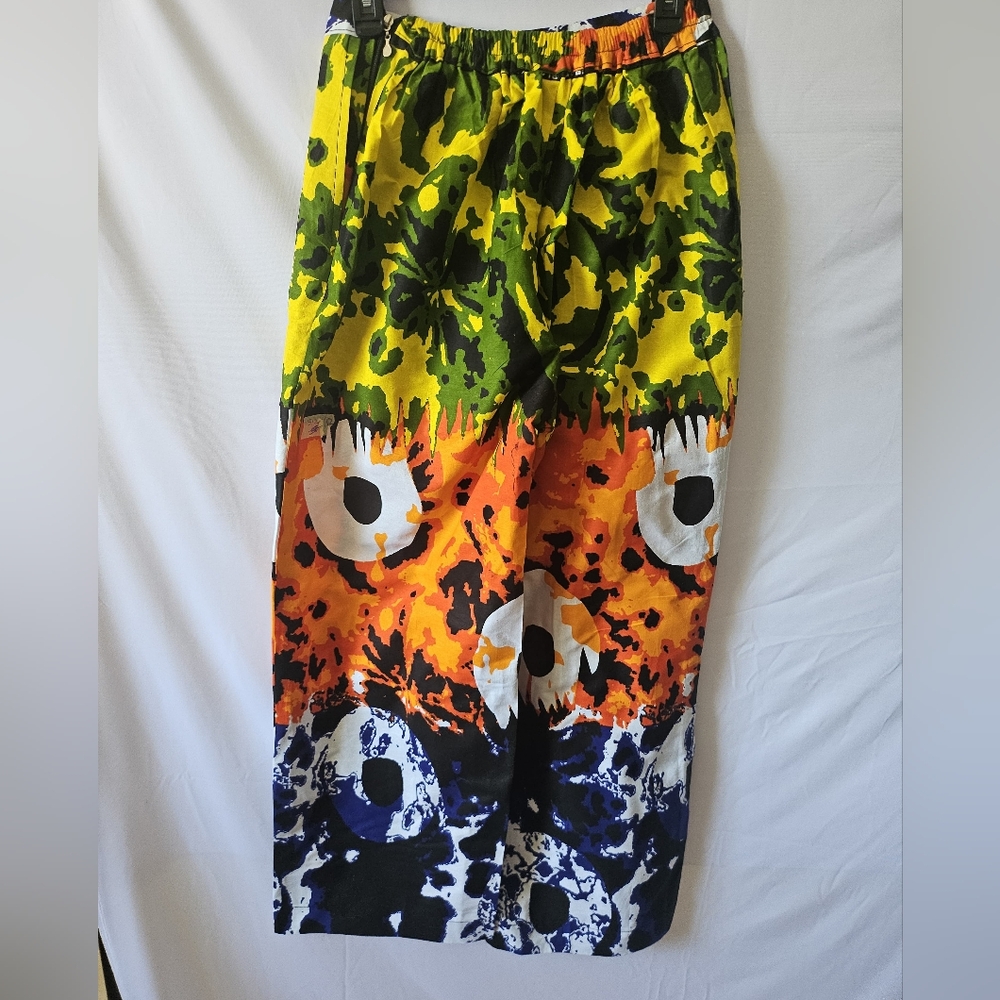 Colorful  Printed Pants With Black Fitted Shirt